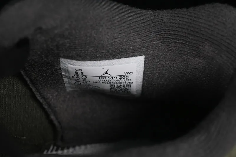 All categories Air Jordan Jordan series basketball shoes Air Jordan 4 LJR version Undefeated x Air Jordan 4 OG AJ4 Joe 4 olive green suede IB1519-200